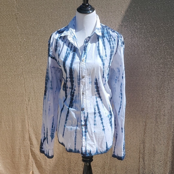 Guess Tops - Guess tye dye button down shirt B9